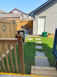 Entire Walkout Basement Suite 2 BDRM King & Queen Patio Prvt Entrance - 7