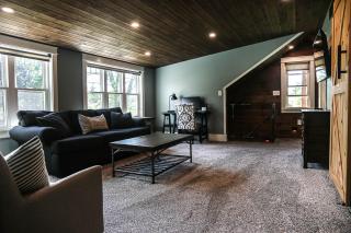 Modern Industrial Farmhouse - The Wayback - Orange - 1