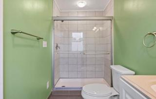 Charming B&B Mezzanine with Free Parking! - Washington - 1