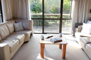 Pohara Sands - Family Beach House - 4