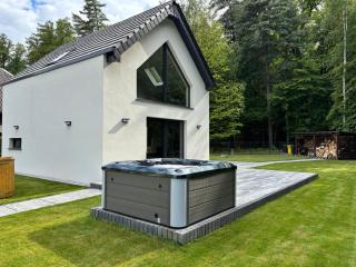 Domek z Sauną i Jacuzzi Leśne SPA - - 0