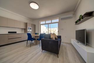 Luxurious Apartment steps from Spinola Bay - St Julian's - 0