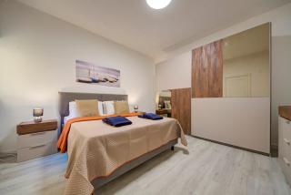 Luxurious Apartment steps from Spinola Bay - St Julian's - 7