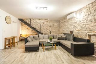 Casa Agnija - Authentic Istrian holiday home with terrace and garden near the Sea - 2