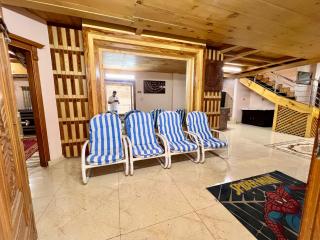 Sunny Horizon - The Valley View Penthouse - Murree - 1