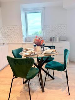 Luxury 2bed With Gym & Parking - New Malden - 5