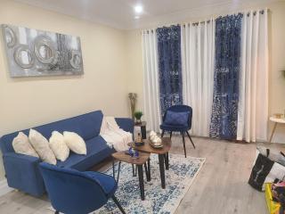 2 Bedroom house in East-York - 9