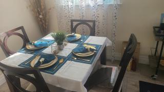 2 Bedroom house in East-York - 0