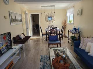 2 Bedroom house in East-York - 4