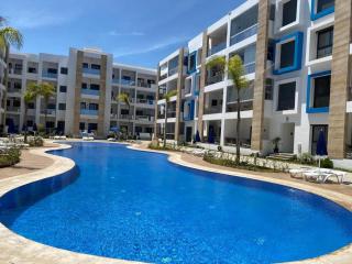 Luxurious Apartment with Pool - 5