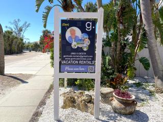 Private Patio, Walk to All! 5min- Siesta Keys Best Beach, 1min- Shopping Dining & Entertainment! - 9