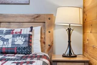 Ridge Retreat - Cabin with Game Room, Hot Tub & Dollywood Fireworks - Pigeon Forge - 4