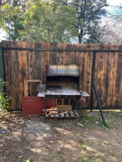 Moderno PH, céntrico y económico, muy comodo, cocina, wifi, cochera techada privada - 1