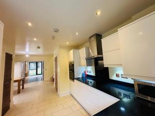 Taylors Place 3bedroom 2Bath Modern House in Winchester Wifi 2FreeParking - Winchester - 2