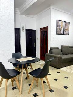2bed Aprt close to the airport, Great access road - Lagos - 4
