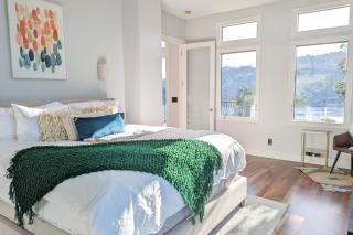 Serene Millerton Lake Villa w/ Panoramic Lake View - 6