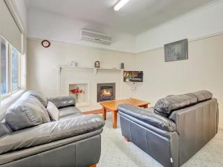 Apsley Cottage Hosted by Halls Gap Accommodation - Halls Gap - 1