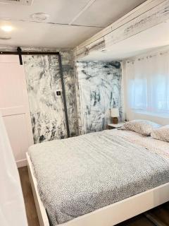 Sun RV in Trailer park - Naples - 5