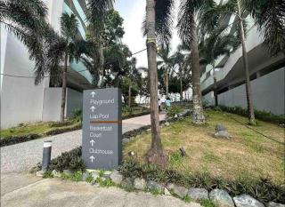 Fast WiFi - Free Pool Access - Netflix - Hot Shower - Manila - 1
