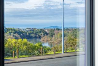 Pukete Paradise- River Views Games Room & Family Comfort - Hamilton - 5