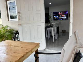 The Almas Apartment - 3