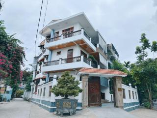 Wood Villa - 0