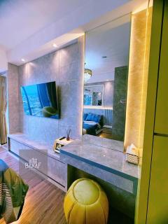 Pollux BAKAF Apartment TOP FLOOR 55th SEA VIEW 03 - Batam Center - 5