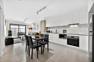 Rockingham Escape Stylish 2br Apt Near Beach and Shops - Rockingham - 3