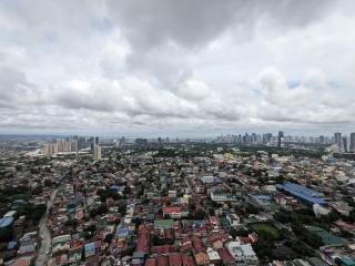 The most affordable COUCH SPACE in Metro Manila with Free WiFi - 5