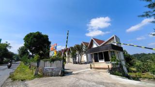 Beringin View Hotel & Resort - Batealit - 5