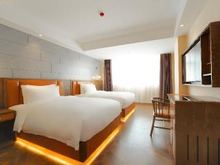 Borrman Hotel Capital Airport Convention & Exhibition Center Auto Market - Peking - 7