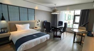 Echarm Hotel Changjiang Shilu - Baomei - 3