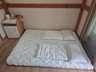 Adam Guesthouse - Gyeongju - 4