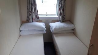 Homely 8 Berth Caravan In Southview Holiday Park, Ref 33017Cl - 4