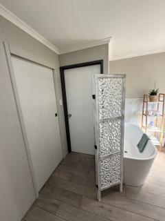 Cosy farmstay, Pet friendly, Alpacas,Scenic - - 5