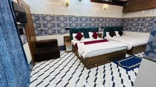 Hotel Jyoti Stay Inn 10 Min to Ram Tample - 4
