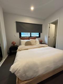 The Marigold by Parbery- complimentary bottle wine - 3