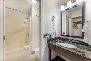 Comfort Inn Bourbonnais near I-57 - Bourbonnais - 1
