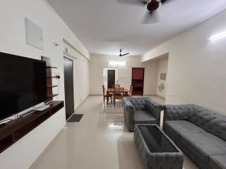 Mee Homes Family Fully Furnished 2BHK in Madhapur - Haiderabad - 0