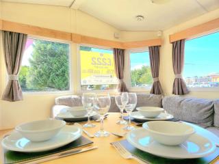Cherry, 2 Bed, 6 Berth With Electric Panel Heaters 70724C - Great Yarmouth - 8