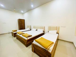 Hotel Amit Cafe and Lodging Bhimashankar - Ghod - 8