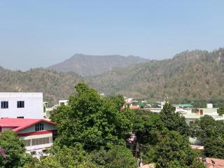 Tirupati Hotel - Kotdwāra - 7