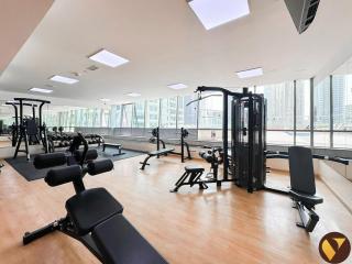 VOGUE Stylish Two Bedroom Apartment with Balcony and Stunning Views, Walkable few steps to DMCC Metro, 30th Floor, Global Lake View, Jumeirah Lake Towers - 7