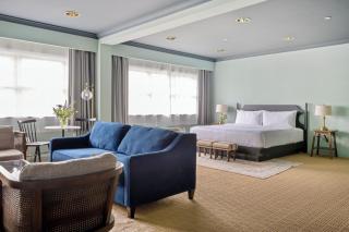 The Harbor Front Inn - 4