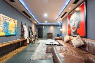 Sailing Tower City Central Apartments - 5