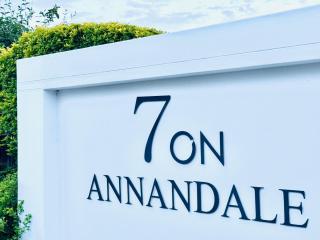 7 On Annandale B&B - East London - 0
