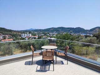 Pnoes Suites Apartments - 1