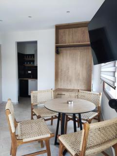 Pnoes Suites Apartments - Skiathos-stad - 2