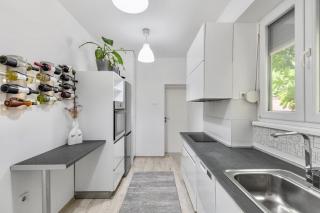 Quiet central 1bed flat with free parking - 8