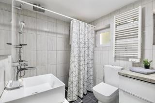 Quiet central 1bed flat with free parking - 9